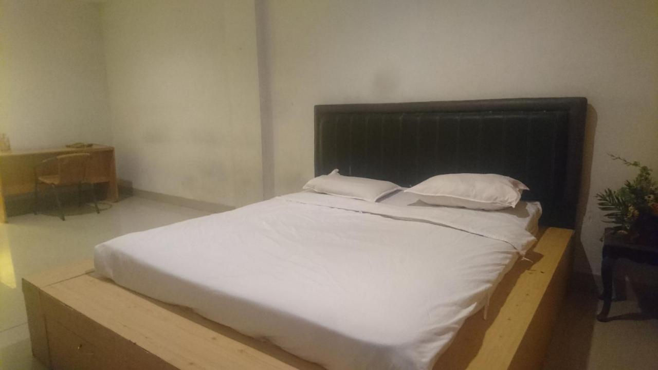 Sz Nine One Hotel Medan Eksteriør billede